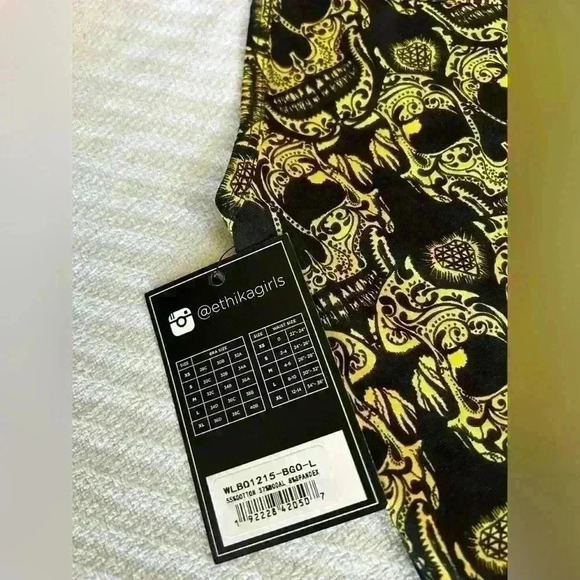NWT Ethika Bodysuit Black and Yellow Skulls Size Large - Picture 2 of 4